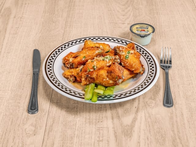 10 Chicken Wings.